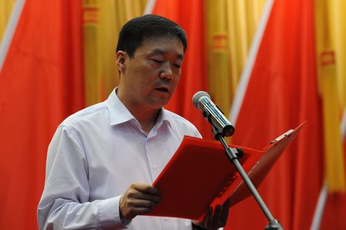 省纪委副书记张怀仁,市委副书记,市纪委书记杨景海,副市长牛向东等