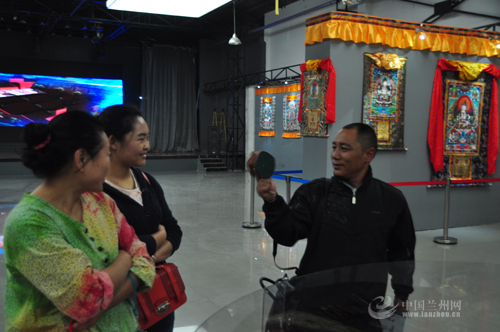 中国藏族人口与社会_中国藏族人口与社会