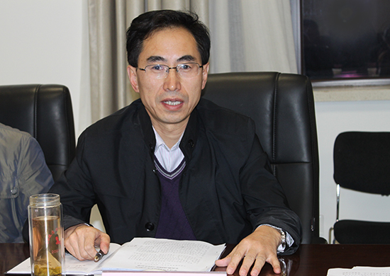 白银网信办主任袁文华研究推动白银互联网法治工作
