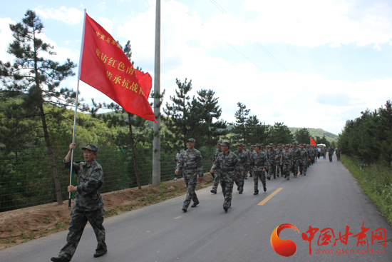 甘肃省军区开展重访红色南梁·传承抗战精神