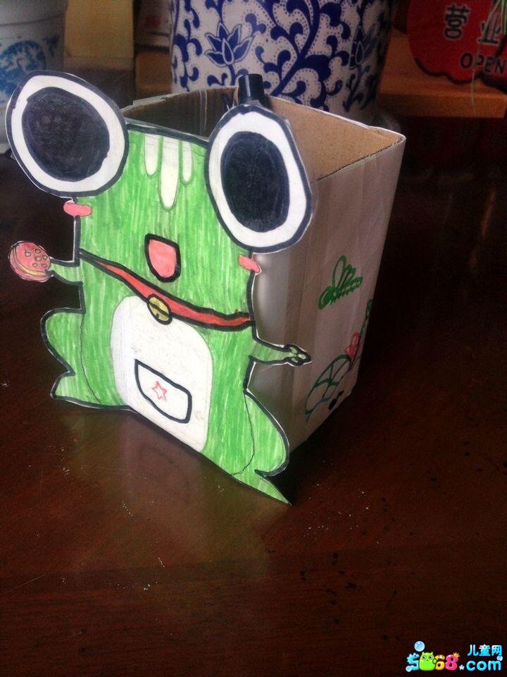 纸手工制作:卡片蛙铅笔盒