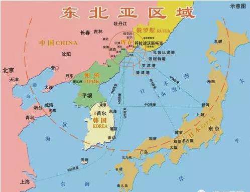 图们江与中国相接,西面与中国的胶东半岛隔黄海相望,东南隔朝鲜海峡与