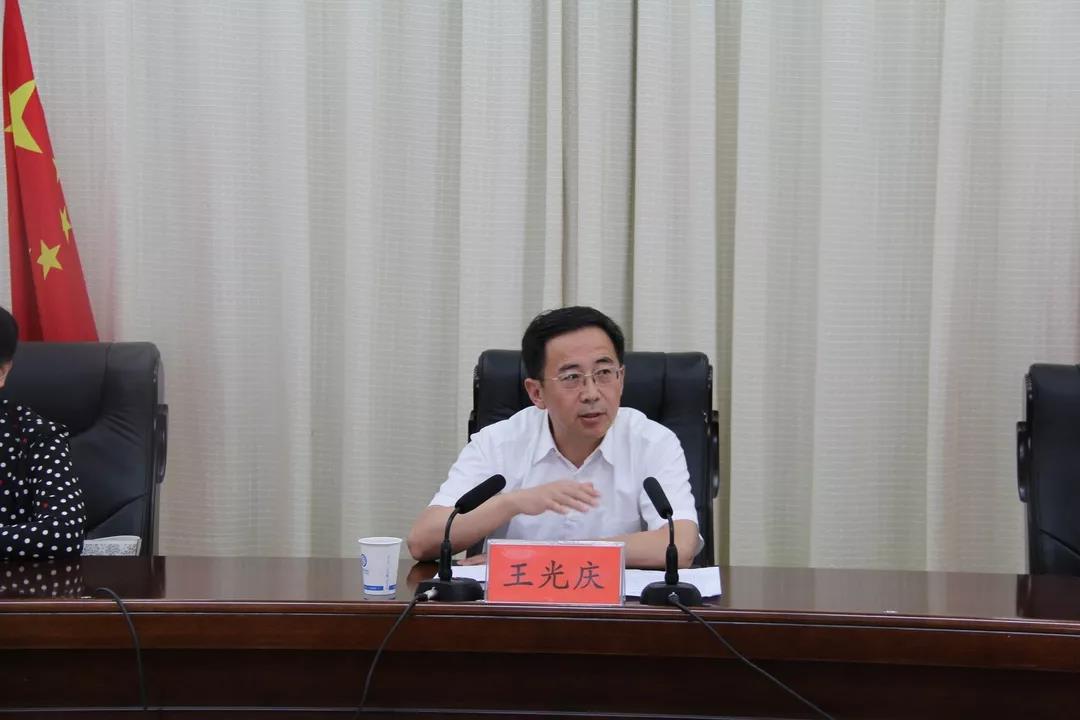 王光董事长_王光烧牛肉(2)