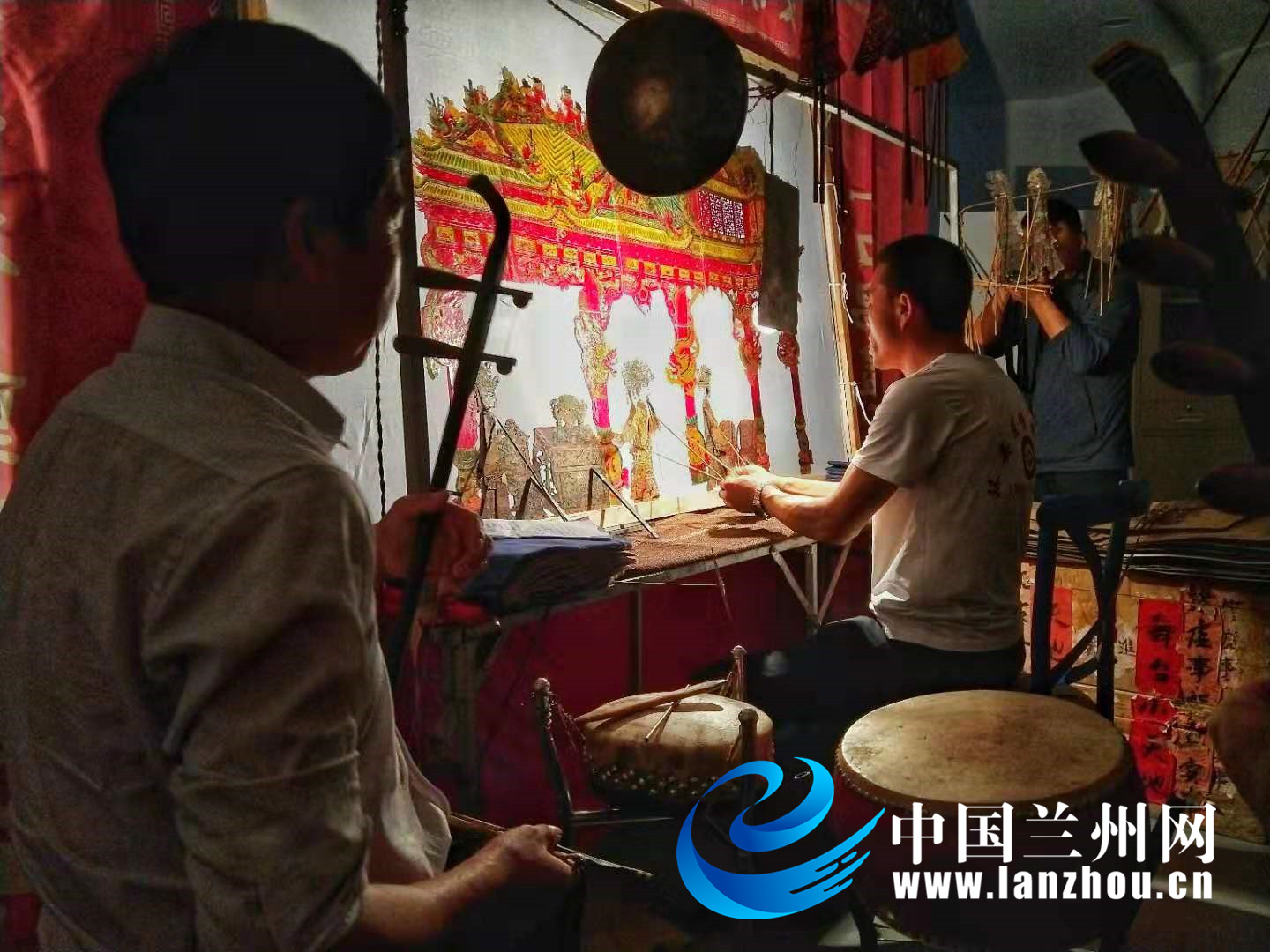 庆阳窑居人口_庆阳香包(3)