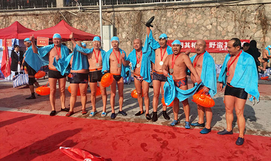 300������Ӿ�����߾������� �ƺ�����չ����