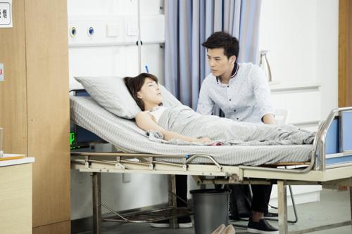 《爱人的谎言》热播 徐开骋陈泇文为家而战