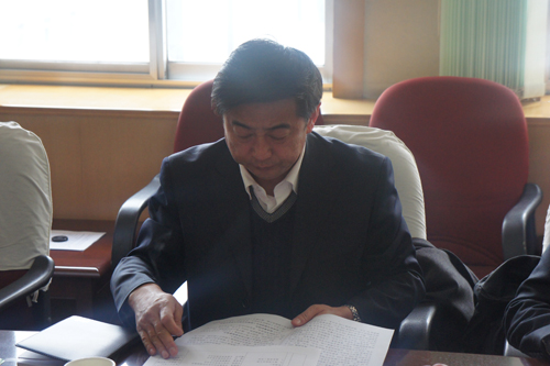 兰州市政府副市长戈银生听取汇报