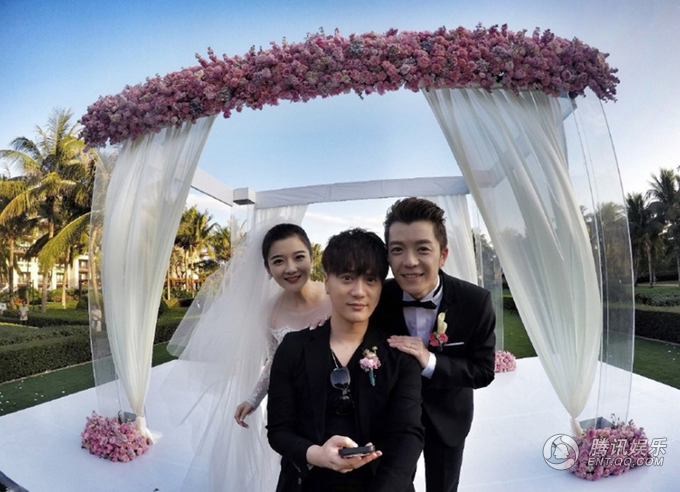 王栎鑫婚纱_王栎鑫腹肌(2)