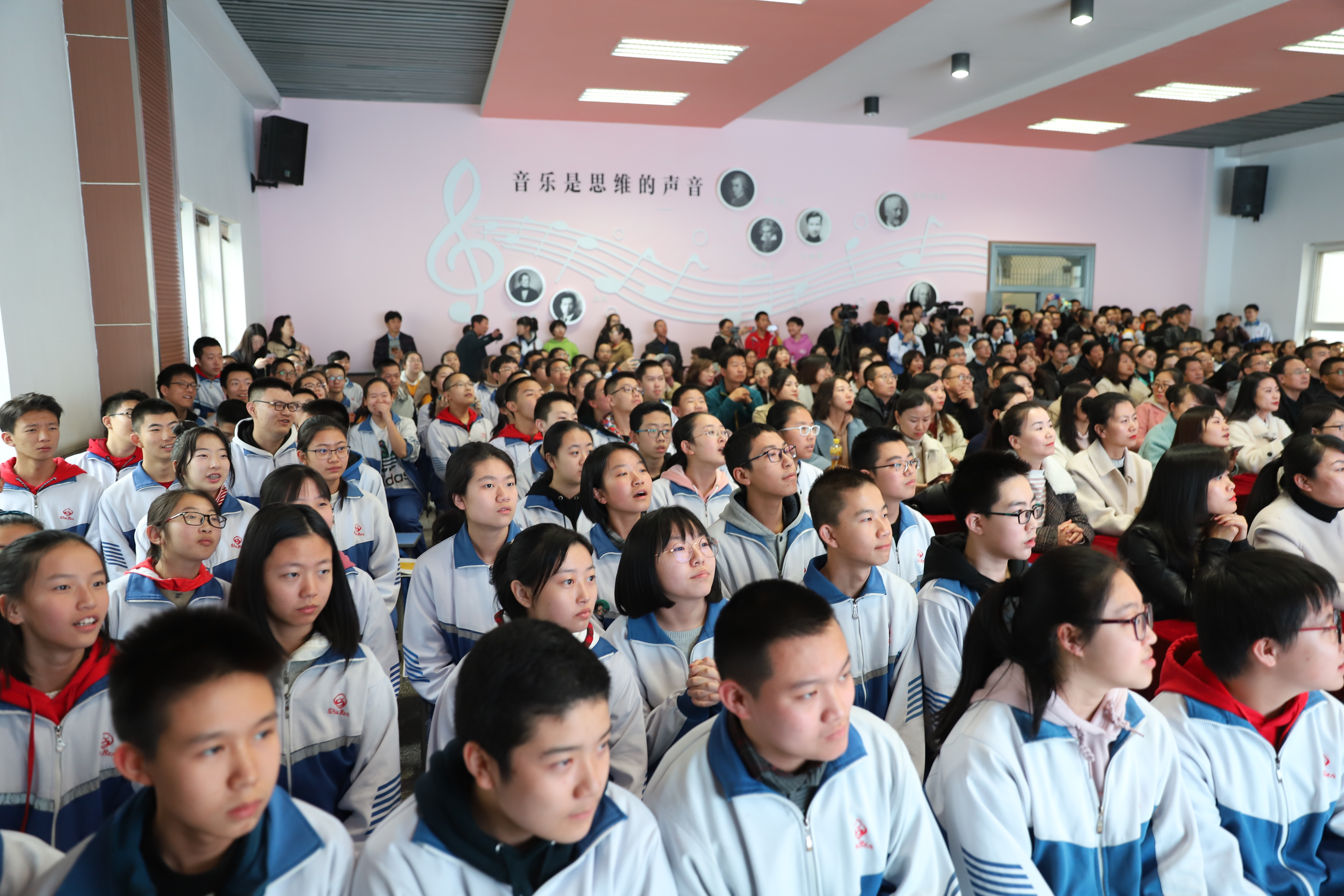 兰州树人中学举办20周年校庆活动