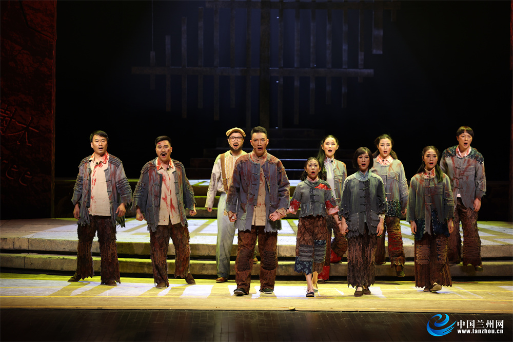 红色情怀感人肺腑 真情诠释信仰力量 新版红色儿童剧《大豆谣》全国