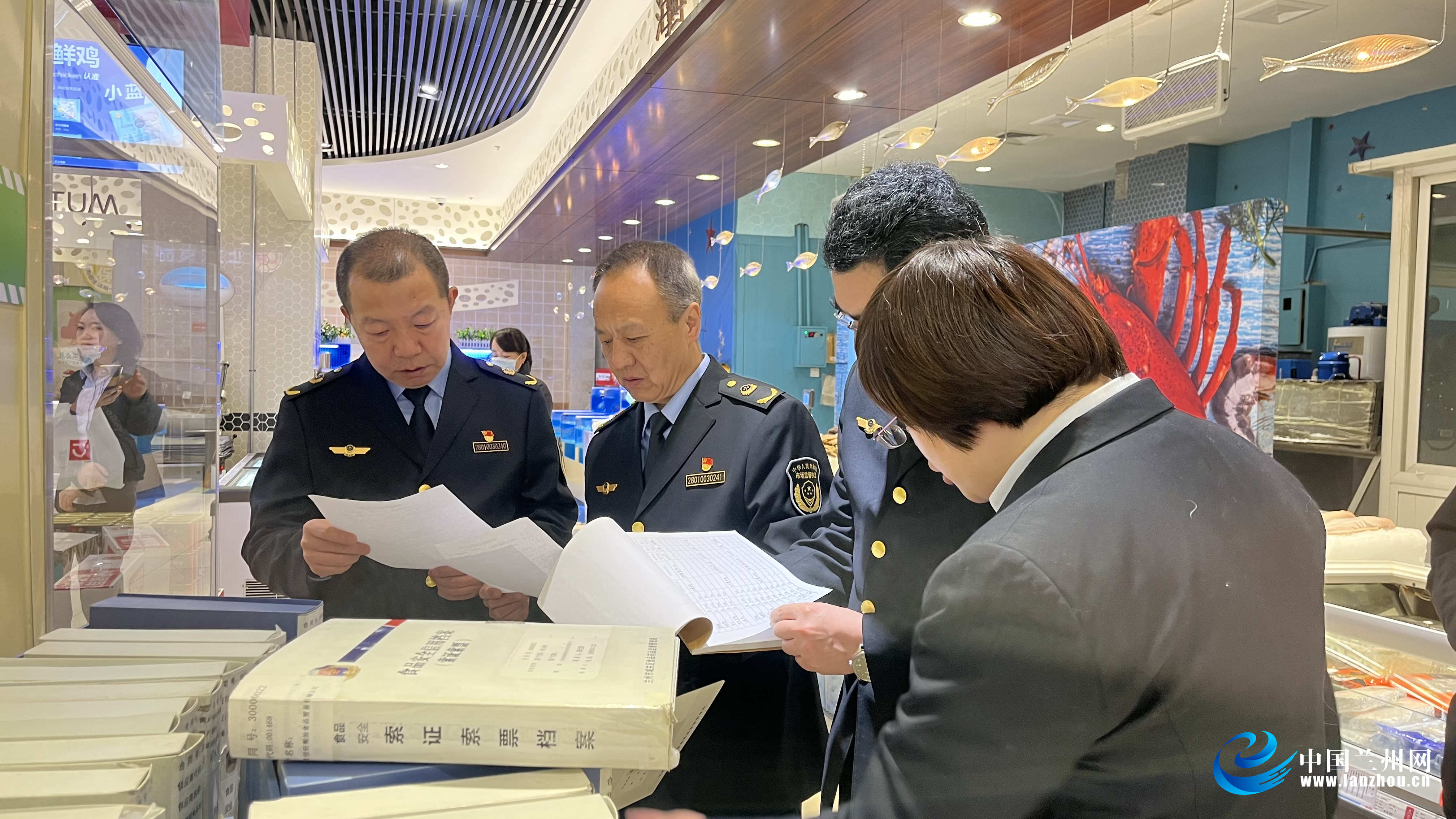 营造安全放心的消费环境兰州市市场监督管理局开展消费者权益保护专项